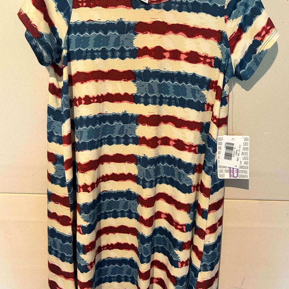 LuLaRoe Red and Blue Raglan Short Sleeve Dress